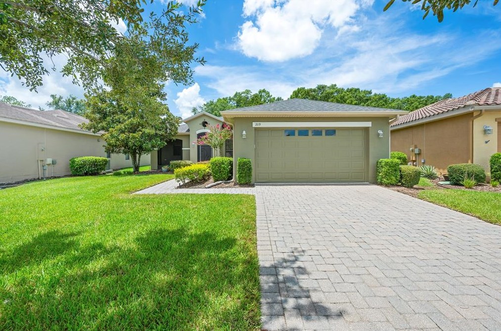 209 Los Gatos Pl, Kissimmee, FL 34759