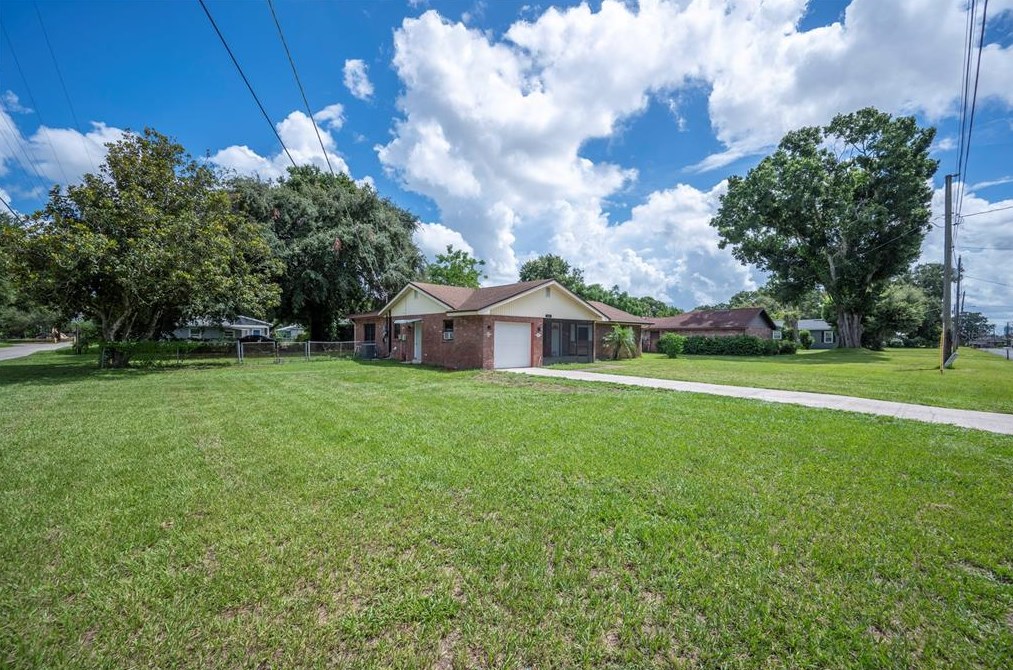 2251 W Central Ave, Winter Haven, FL 33880