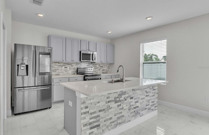 1140 Sophia Blvd, Winter Haven, FL 33881