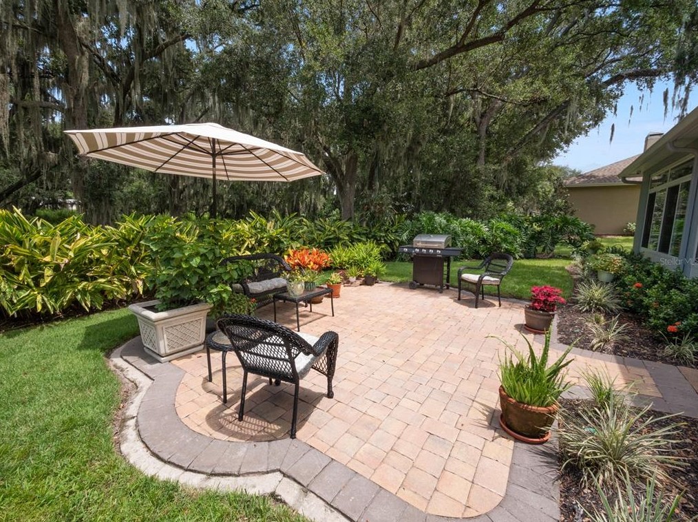 800 Osprey Lndg Dr, Lakeland FL 33813-4686 exterior