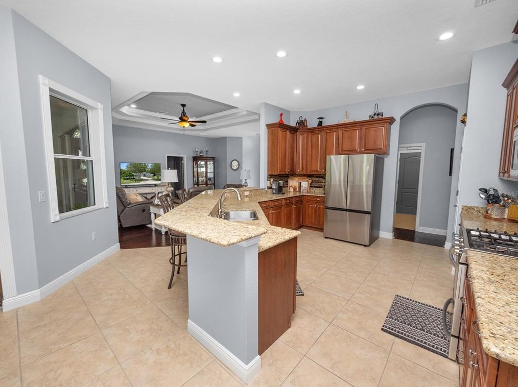 800 Osprey Lndg Dr, Lakeland FL 33813-4686 exterior