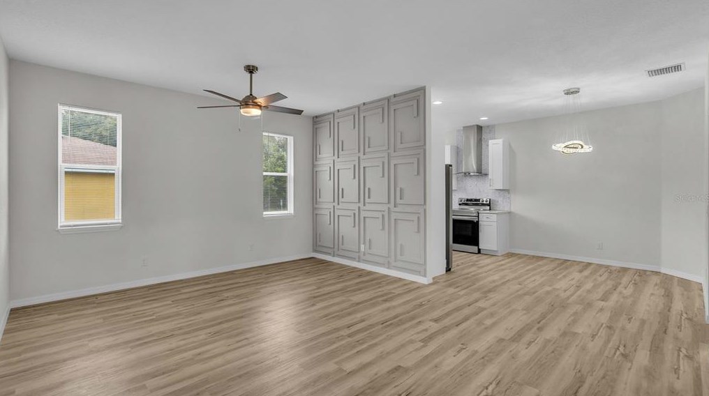 308 N 6th St, Grenelefe, FL 33844