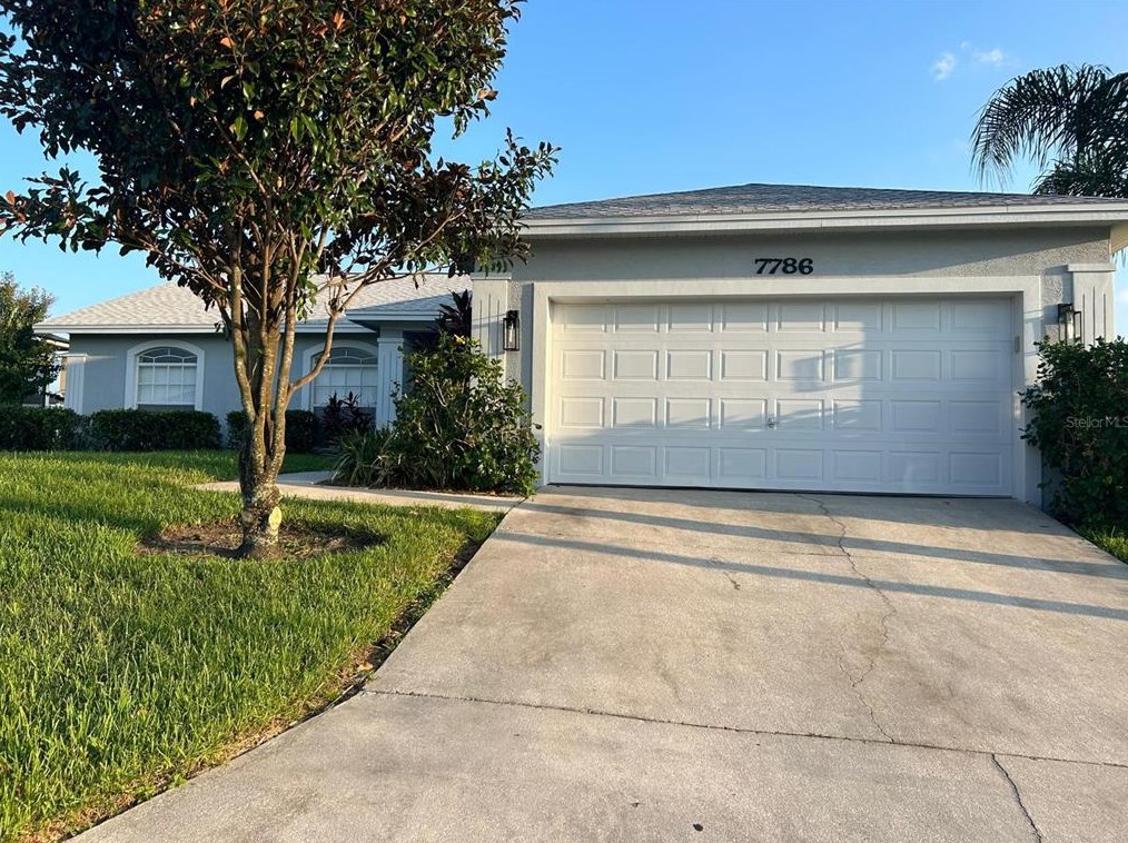 7786 Canterbury Cir, Lakeland, FL 33810