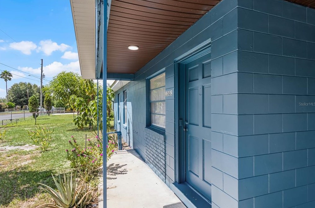 1302 Avenue N, Grenelefe, FL 33844