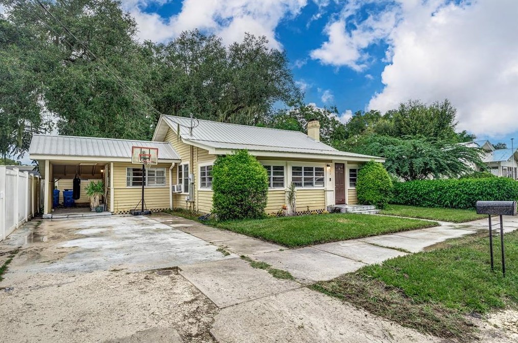 211 N Lanier Ave, Bartow, FL 33841