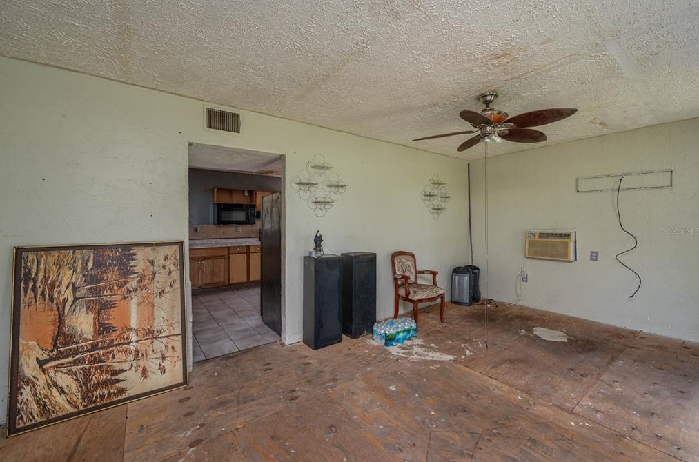 213 9th St Se, Bartow, FL 33841