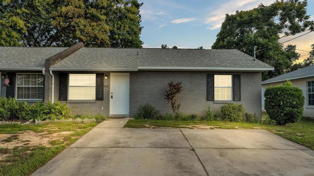 1462 Thousand Roses Dr S, Lake Wales, FL 33853