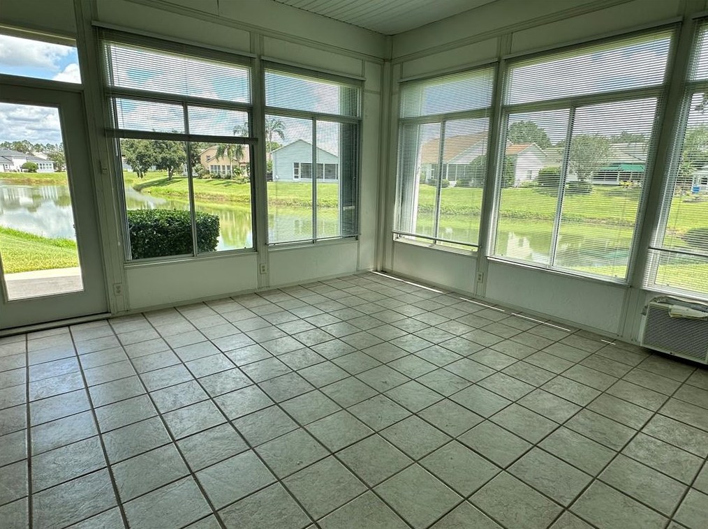 1045 Caravan Loop, Polk City FL  33868-5119 exterior