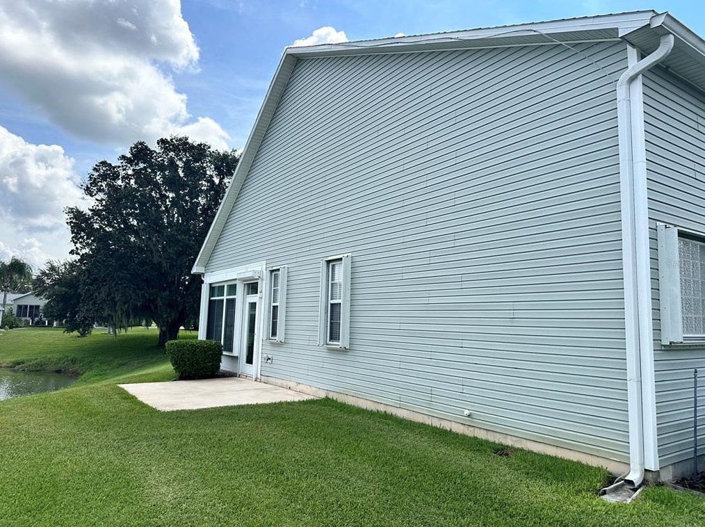 1045 Caravan Loop, Polk City FL  33868-5119 exterior