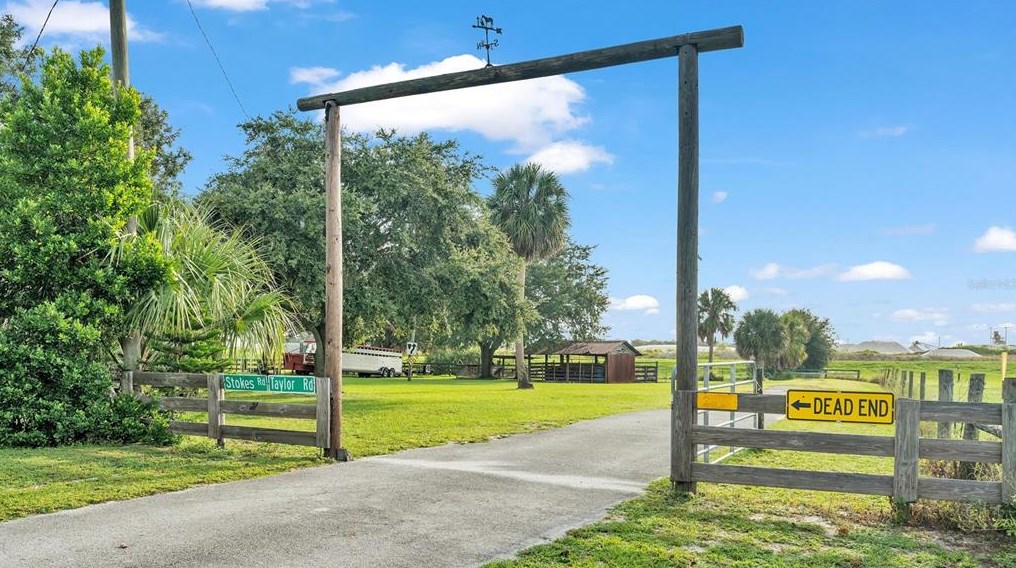 230 Stokes Rd, Lake Wales, FL 33898