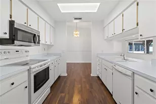 1618 Birchwood Loop, Lakeland, FL 33811 - Photo 10