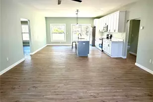 2626 Magnolia Cir, Lake Wales, FL 33898 - Photo 2