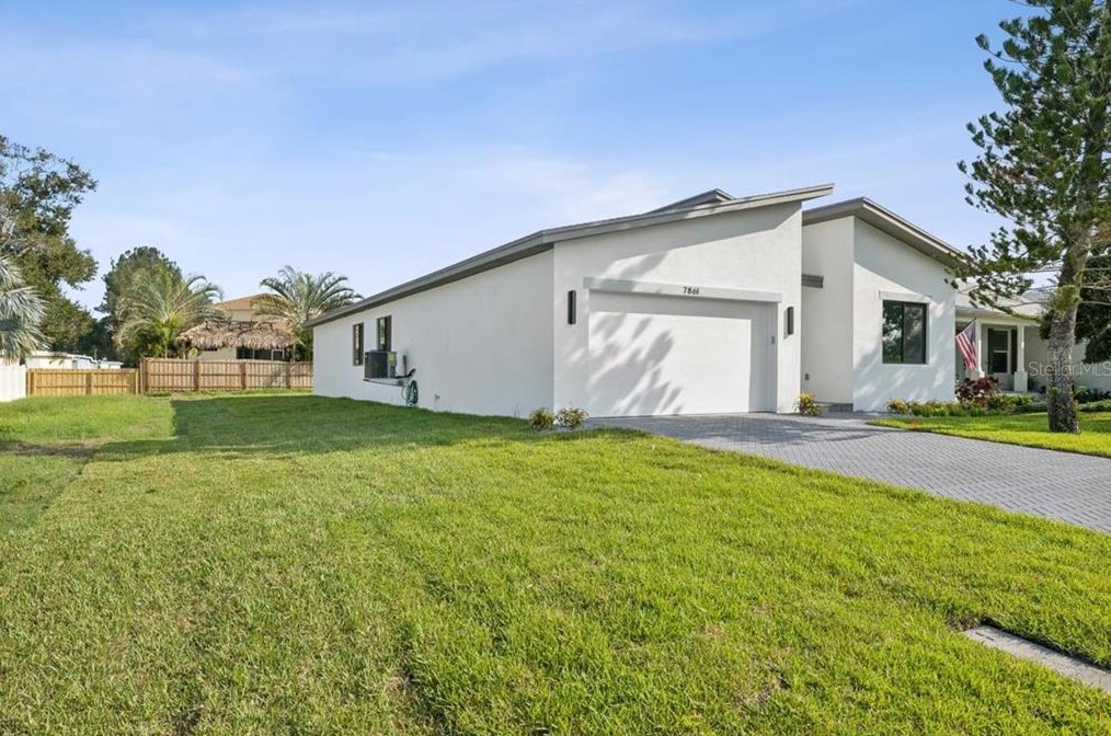 7861 40th Ave, Saint Petersburg, FL 33709-4238