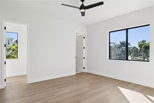 116 Wimbledon Ct, Redington Shores, FL 33708 - Photo 32