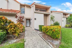 1710 Garden Lake Dr, Winter Haven, FL 33884 - Photo 2