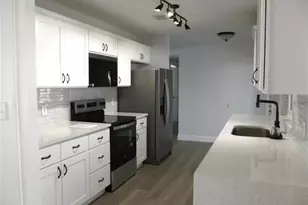 5260 42nd St S, Saint Petersburg, FL 33711 - Photo 16