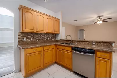 7018 Cascades Court, Lakeland, FL 33813 - Photo 4