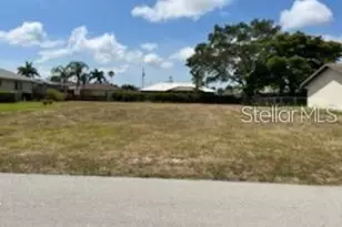 214 SW 43 Ln, Cape Coral, FL 33914 - Photo 1