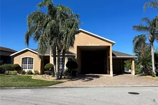 1015 Crossroads Dr, Polk City, FL 33868 - Photo 2