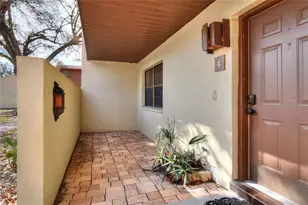 1880 N Crystal Lake Dr, Lakeland, FL 33801 - Photo 4