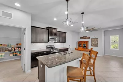 7048 White Willow Court, Sarasota, FL 34243 - Photo 12