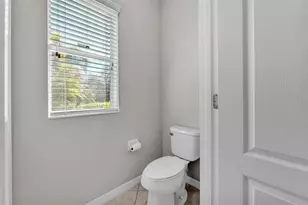 7048 White Willow Ct, Sarasota, FL 34243 - Photo 46