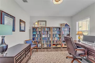 7048 White Willow Ct, Sarasota, FL 34243 - Photo 14