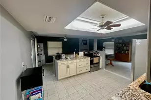 490 S Minstrel Ave, Inverness, FL 34450 - Photo 6