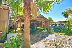 2039 Ranchland Dr, Lakeland, FL 33809 - Photo 12