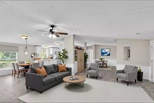 8638 Gibson Oaks Dr, Lakeland, FL 33809 - Photo 10