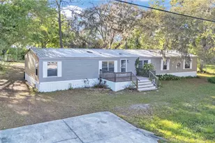 8638 Gibson Oaks Dr, Lakeland, FL 33809 - Photo 1