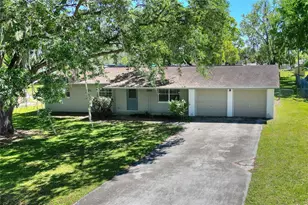 6070 Hilltop Ln E, Lakeland, FL 33809 - Photo 2