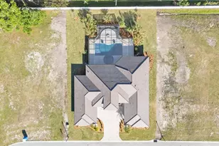 5472 Shoreview Dr, Lakeland, FL 33809 - Photo 4