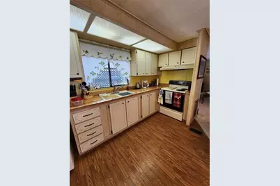 305 Monroe Drive, Lakeland, FL 33809 - Photo 6