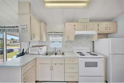 2511 Limewood Avenue, Clermont, FL 34714 - Photo 4