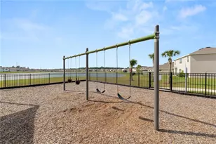 8009 Sail Clover Ln, Zephyrhills, FL 33540 - Photo 50