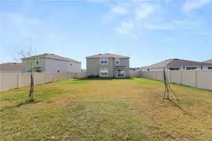 8009 Sail Clover Ln, Zephyrhills, FL 33540 - Photo 34