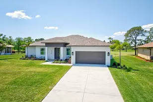 6416 Concord Dr, Sebring, FL 33876 - Photo 2