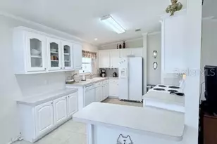 814 Forest Lake Dr, Lakeland, FL 33809 - Photo 6