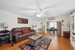 512 Cameo Dr, Lakeland, FL 33803 - Photo 2