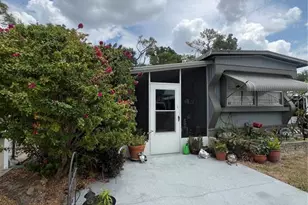 1005 Whitehurst Rd, Plant City, FL 33563 - Photo 1