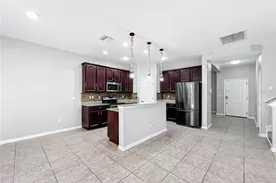 1401 Parker Den Dr, Ruskin, FL 33570 - Photo 14