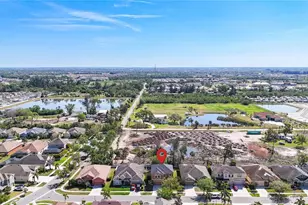 1401 Parker Den Dr, Ruskin, FL 33570 - Photo 4