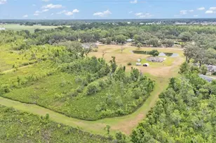 8904 Carrolwood Dr, Lakeland, FL 33810 - Photo 12