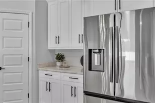 1171 Windjammer Dr, Lakeland, FL 33803 - Photo 12