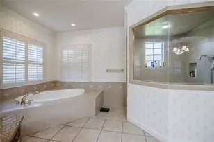 645 Whisper Woods Dr, Lakeland, FL 33813 - Photo 30