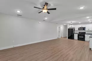 1242 Dorothy St, Lakeland, FL 33815 - Photo 18