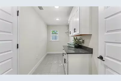 1242 Dorothy Street, Lakeland, FL 33815 - Photo 10