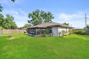 4219 Sunny Land Dr, Lakeland, FL 33813 - Photo 4