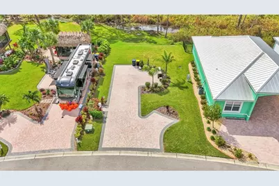 3240 Fish Hawk Drive, Polk City, FL 33868 - Photo 2